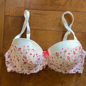 NWOT Victoria’s Secret Bra